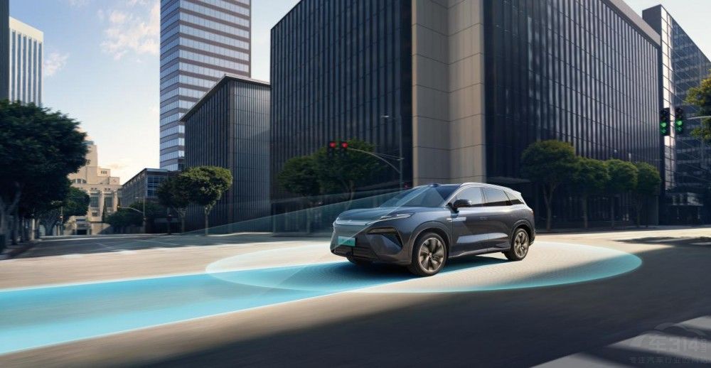 大家庭的第一臺(tái)旗艦SUV比亞迪唐L正式上市 大家庭的第一臺(tái)旗艦SUV比亞迪唐L正式上市