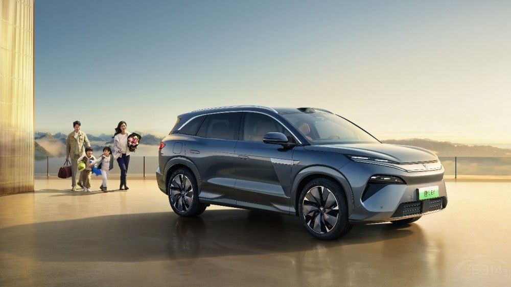 大家庭的第一臺(tái)旗艦SUV比亞迪唐L正式上市 大家庭的第一臺(tái)旗艦SUV比亞迪唐L正式上市