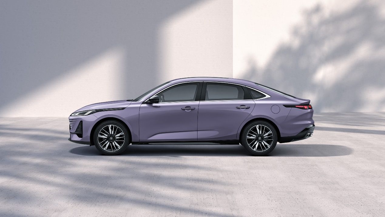 全球智能家轎新標(biāo)桿 長安第四代逸動(dòng)上市 全球智能家轎新標(biāo)桿 長安第四代逸動(dòng)上市