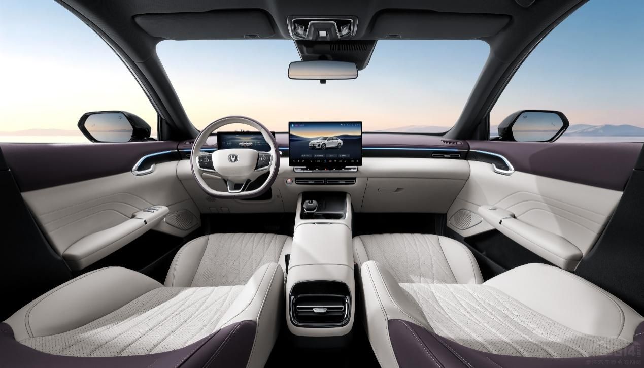 全球智能家轎新標(biāo)桿 長安第四代逸動(dòng)上市 全球智能家轎新標(biāo)桿 長安第四代逸動(dòng)上市