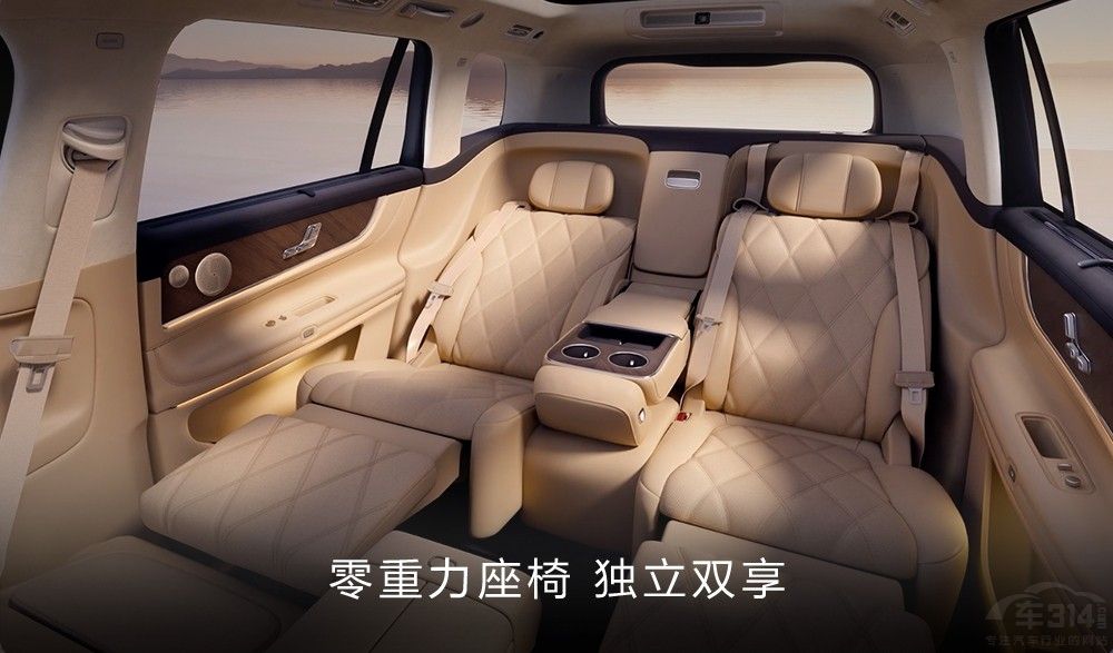 50萬級銷冠問界M9升級新增銀境紫新車色 50萬級銷冠問界M9升級新增銀境紫新車色