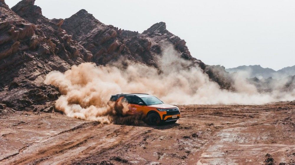 Խ֮̽U(xin)߄(chung)ȫ(chng)¼o(j)Ԫ