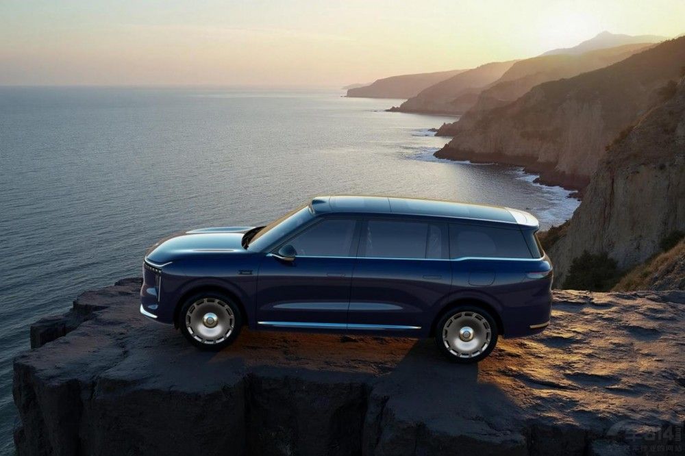 ǼLS9A(y)30f(wn)(j) SUV